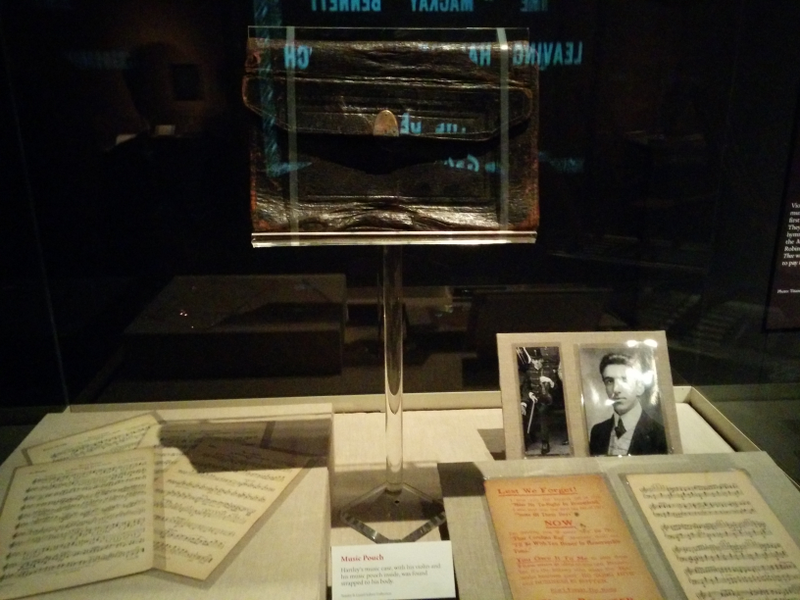 Illustration for article titled Pictures from the Reagan Library: The Titanic Exhibit